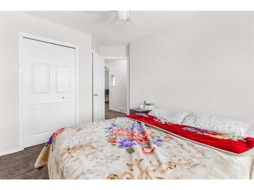 291 Taracove Estate Drive Ne, Calgary, AB - Indoor Photo Showing Bedroom