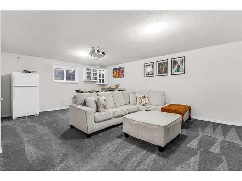 291 Taracove Estate Drive Ne, Calgary, AB - Indoor