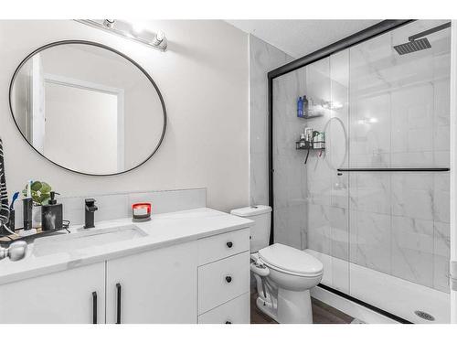 291 Taracove Estate Drive Ne, Calgary, AB - Indoor Photo Showing Bathroom