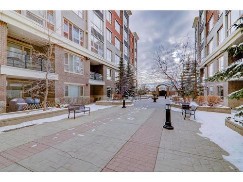 408-35 Inglewood Park Se, Calgary, AB - Outdoor