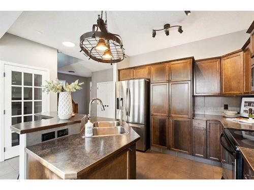 42 Mahogany Terrace Se, Calgary, AB - Indoor Photo Showing Kitchen With Double Sink