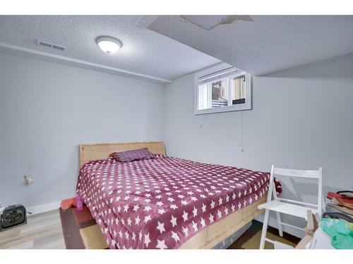 52 Martindale Close Ne, Calgary, AB - Indoor Photo Showing Bedroom