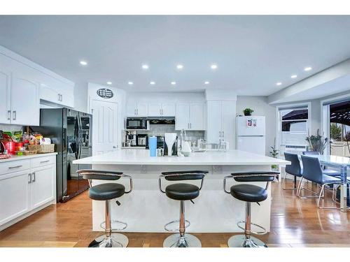 116 Saddlecrest Gardens Ne, Calgary, AB - Indoor Photo Showing Kitchen With Upgraded Kitchen