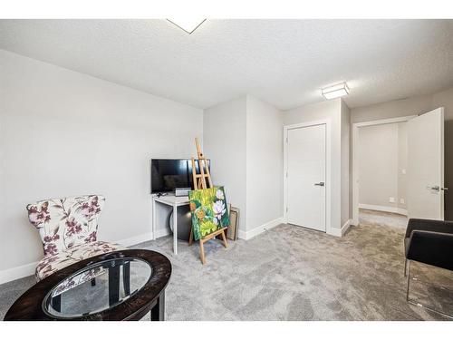 213 Springbluff Boulevard Sw, Calgary, AB - Indoor