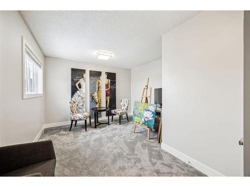 213 Springbluff Boulevard Sw, Calgary, AB - Indoor