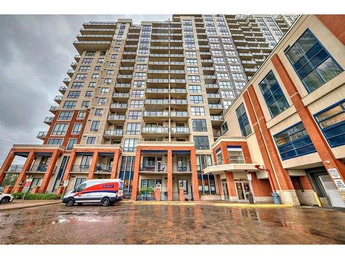 1607-8710 Horton Road Sw, Calgary, AB - Outdoor With Balcony With Facade