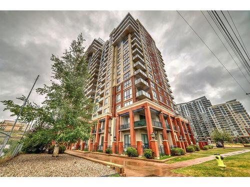 1607-8710 Horton Road Sw, Calgary, AB - Outdoor With Balcony With Facade