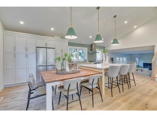 10727 Willowfern Drive Se, Calgary, AB - Indoor Photo Showing Dining Room