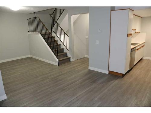 921-200 Brookpark Drive Sw, Calgary, AB - Indoor Photo Showing Other Room