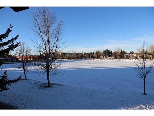 921-200 Brookpark Drive Sw, Calgary, AB - Indoor Photo Showing Other Room