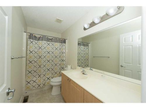 110 Saddlecrest Close Ne, Calgary, AB - Indoor Photo Showing Bathroom