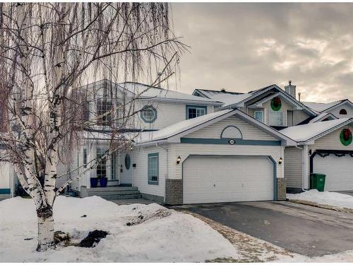 208 Mt Selkirk Close Se, Calgary, AB - Outdoor With Facade