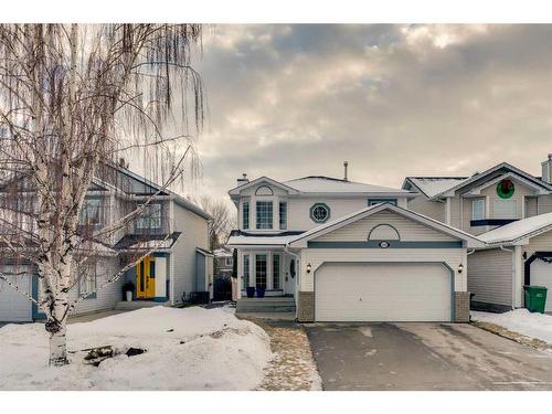 208 Mt Selkirk Close Se, Calgary, AB - Outdoor With Facade