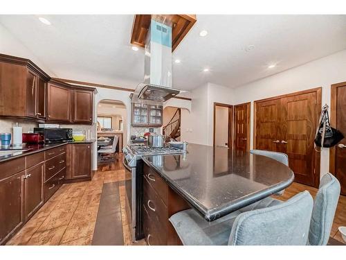 4347 2 Street Nw, Calgary, AB - Indoor Photo Showing Kitchen