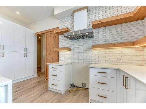 41 Farries Drive Se, Airdrie, AB - Indoor Photo Showing Kitchen