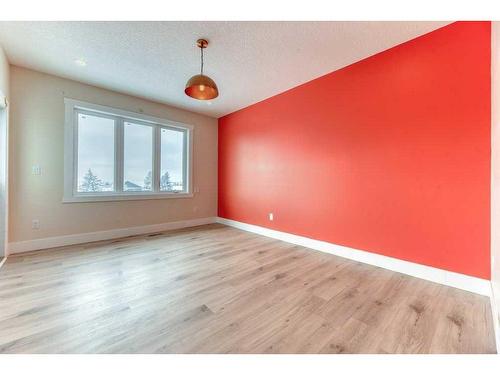 41 Farries Drive Se, Airdrie, AB - Indoor Photo Showing Other Room