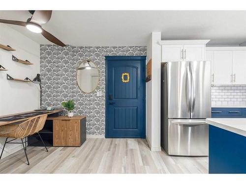 109-304 Cranberry Park Se, Calgary, AB - Indoor Photo Showing Kitchen