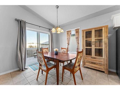 106 Creek Gardens Place Nw, Airdrie, AB - Indoor Photo Showing Dining Room