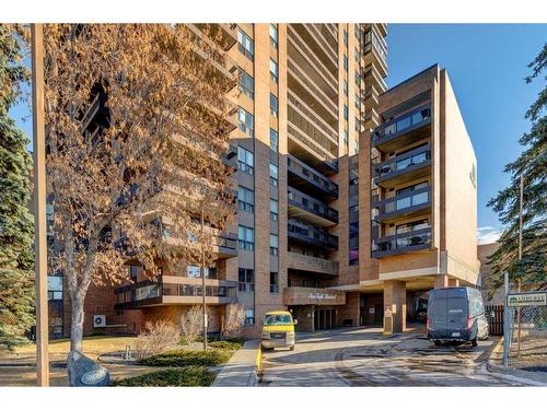 1209-9800 Horton Road Sw, Calgary, AB - Outdoor With Balcony With Facade