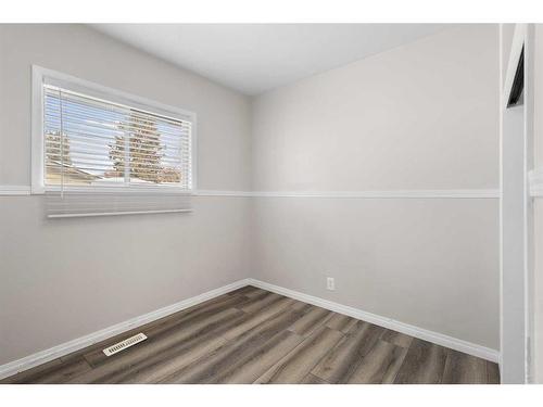 4612 Fortune Road Se, Calgary, AB - Indoor Photo Showing Other Room