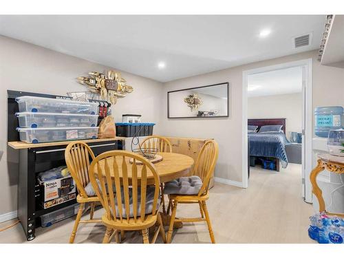 4612 Fortune Road Se, Calgary, AB - Indoor Photo Showing Dining Room