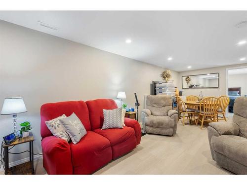 4612 Fortune Road Se, Calgary, AB - Indoor