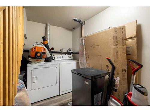 4612 Fortune Road Se, Calgary, AB - Indoor Photo Showing Laundry Room