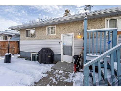 4612 Fortune Road Se, Calgary, AB - Outdoor With Exterior