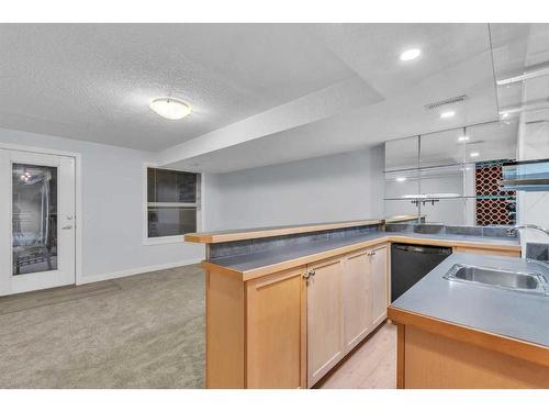 125 Discovery Place Sw, Calgary, AB - Indoor Photo Showing Kitchen