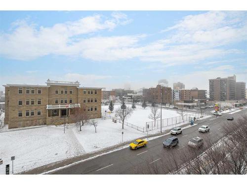 407-1118 12 Avenue Sw, Calgary, AB - Outdoor With View