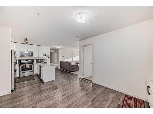 1310-181 Skyview Ranch Manor, Calgary, AB - Indoor Photo Showing Kitchen