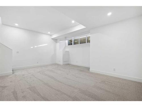 721 36 Street Nw, Calgary, AB - Indoor Photo Showing Other Room