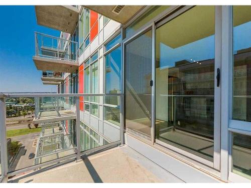 1103-10 Brentwood Common Nw, Calgary, AB - Outdoor With Balcony With Exterior