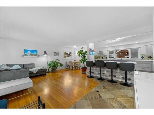 51 Lake Wapta Rise Se, Calgary, AB - Indoor Photo Showing Living Room