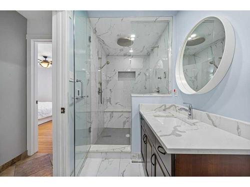 51 Lake Wapta Rise Se, Calgary, AB - Indoor Photo Showing Bathroom