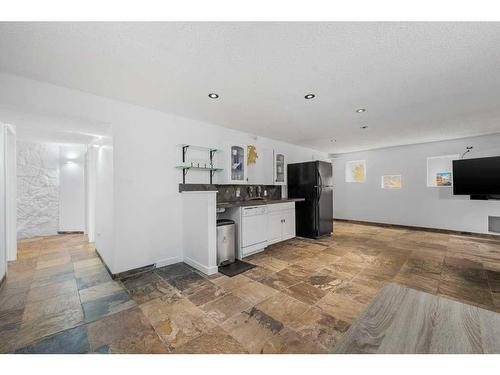 51 Lake Wapta Rise Se, Calgary, AB - Indoor