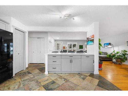 51 Lake Wapta Rise Se, Calgary, AB - Indoor