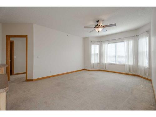 226-1920 14 Avenue Ne, Calgary, AB - Indoor Photo Showing Other Room