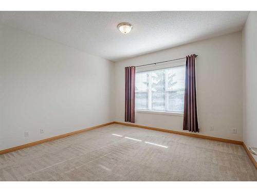 226-1920 14 Avenue Ne, Calgary, AB - Indoor Photo Showing Other Room