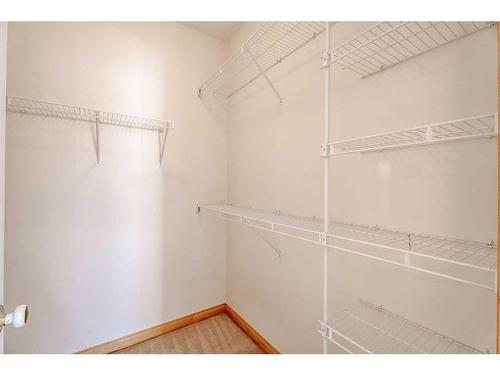 226-1920 14 Avenue Ne, Calgary, AB - Indoor With Storage