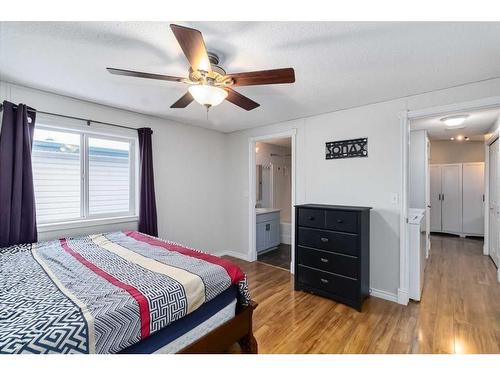 132 Mitchell Drive, Fort Mcmurray, AB - Indoor Photo Showing Bedroom