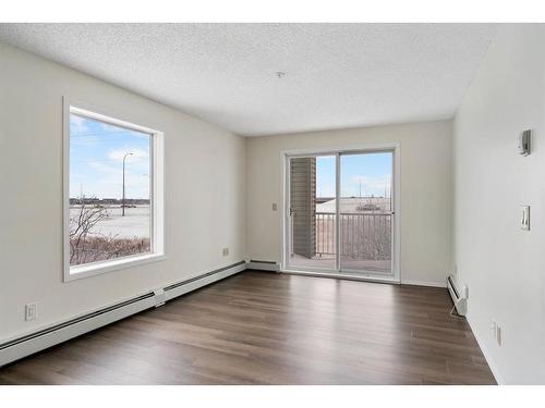 4214-1620 70 Street Se, Calgary, AB - Indoor