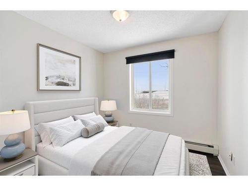 4214-1620 70 Street Se, Calgary, AB - Indoor Photo Showing Bedroom