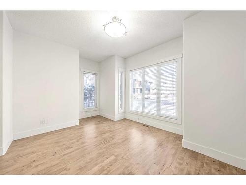 1414 26A Street Sw, Calgary, AB - Indoor Photo Showing Other Room