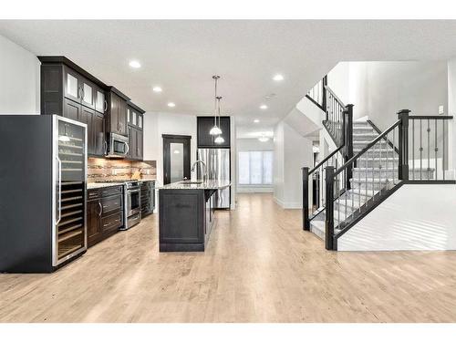 1414 26A Street Sw, Calgary, AB - Indoor Photo Showing Kitchen With Upgraded Kitchen