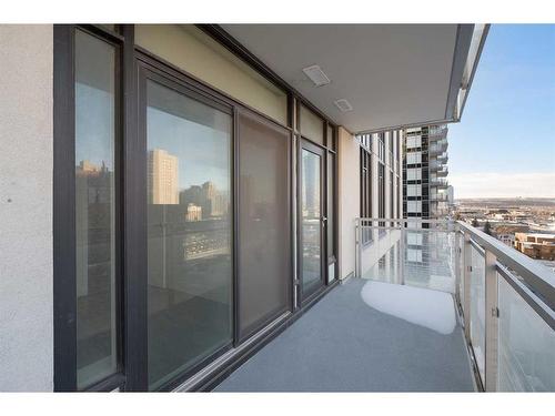 805-901 10 Avenue Sw, Calgary, AB - Outdoor With Balcony With Exterior