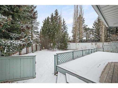 99 Oakmount Court Sw, Calgary, AB - Outdoor