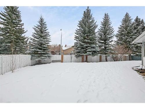 99 Oakmount Court Sw, Calgary, AB - Outdoor