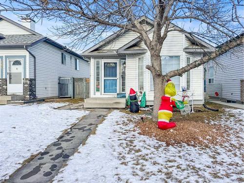 165 Harvest Rose Circle Ne, Calgary, AB - Outdoor