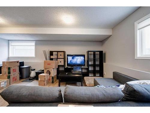 165 Harvest Rose Circle Ne, Calgary, AB - Indoor